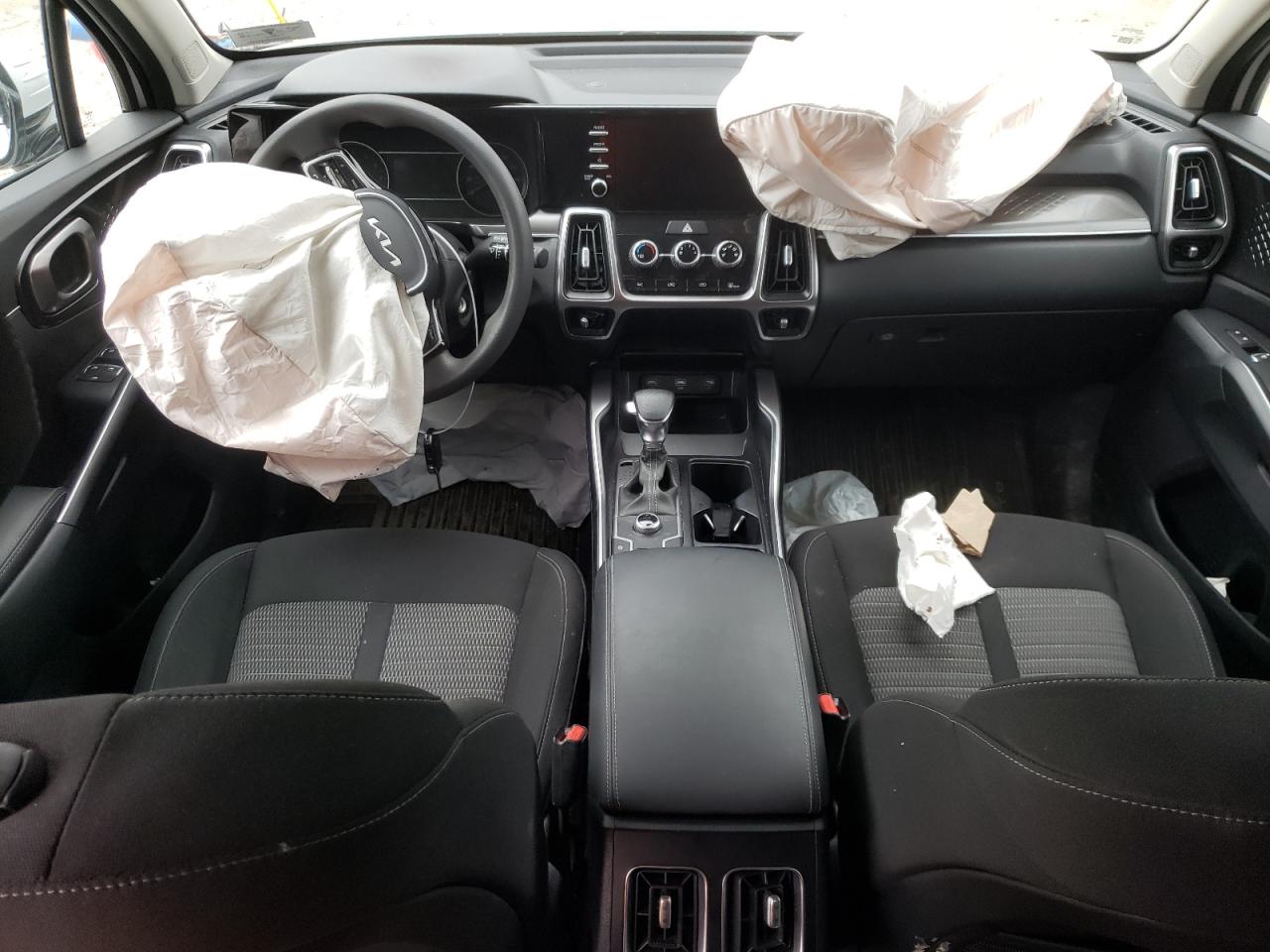 2022 KIA SORENTO LX VIN:5XYRGDLC1NG148837