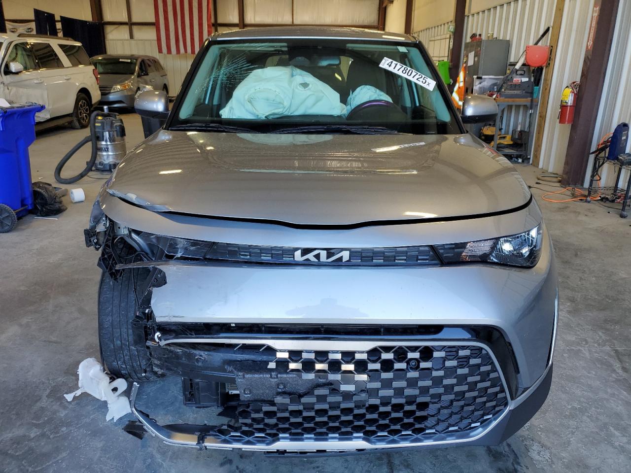 2023 KIA SOUL EX VIN:KNDJ33AU0P7841896