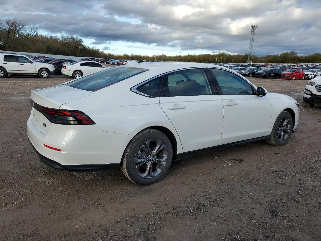 2024 HONDA ACCORD EX VIN:1HGCY1F31RA052873