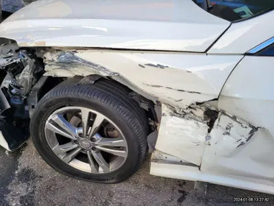 2015 Mercedes-Benz E 200 WDDKJ3EB4FF310049 VIN:WDDKJ3EB4FF310049