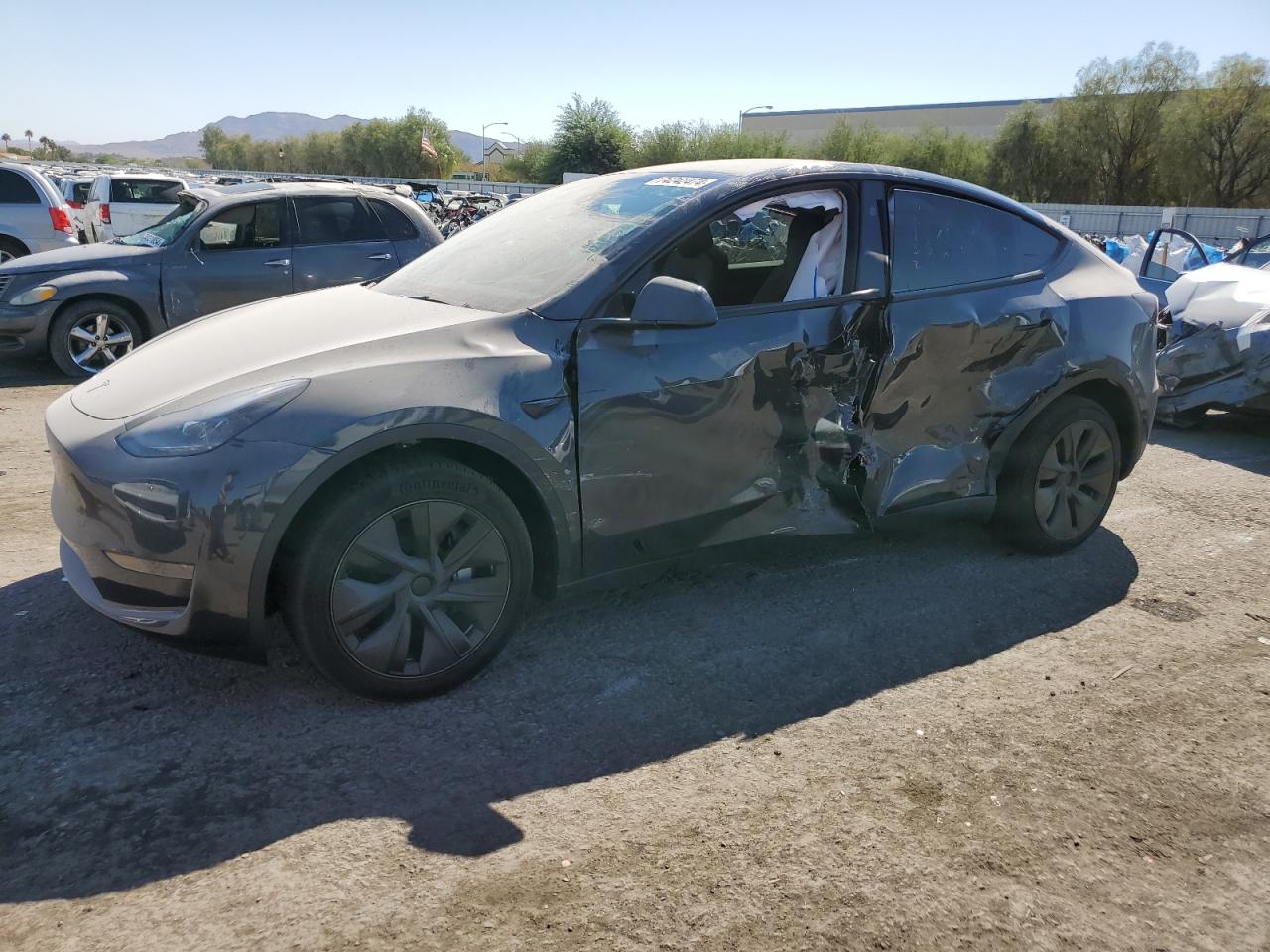 2024 TESLA MODEL Y  VIN:7SAYGDED4RF200527