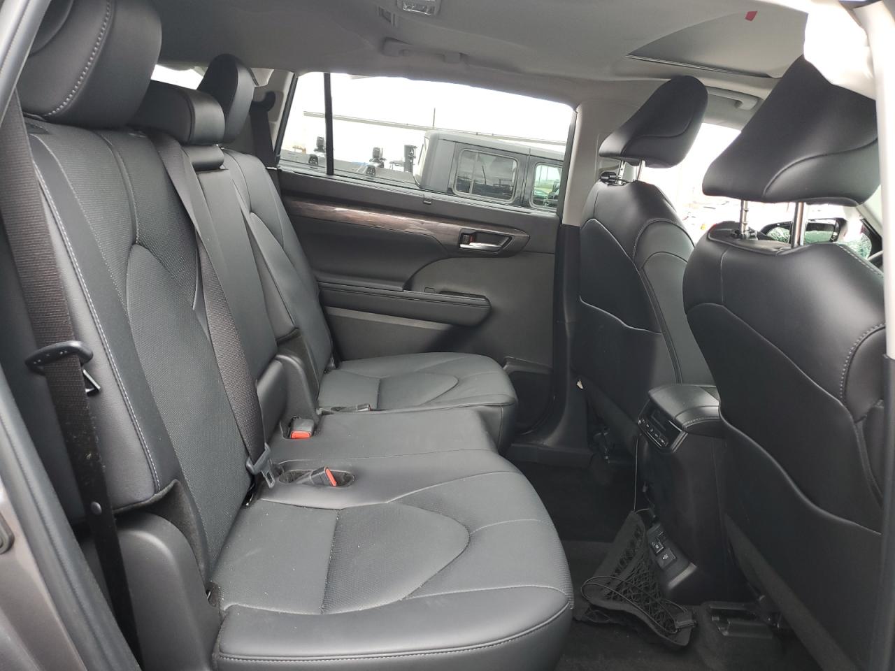 2024 TOYOTA HIGHLANDER LE VIN:5TDKDRBH0RS530998