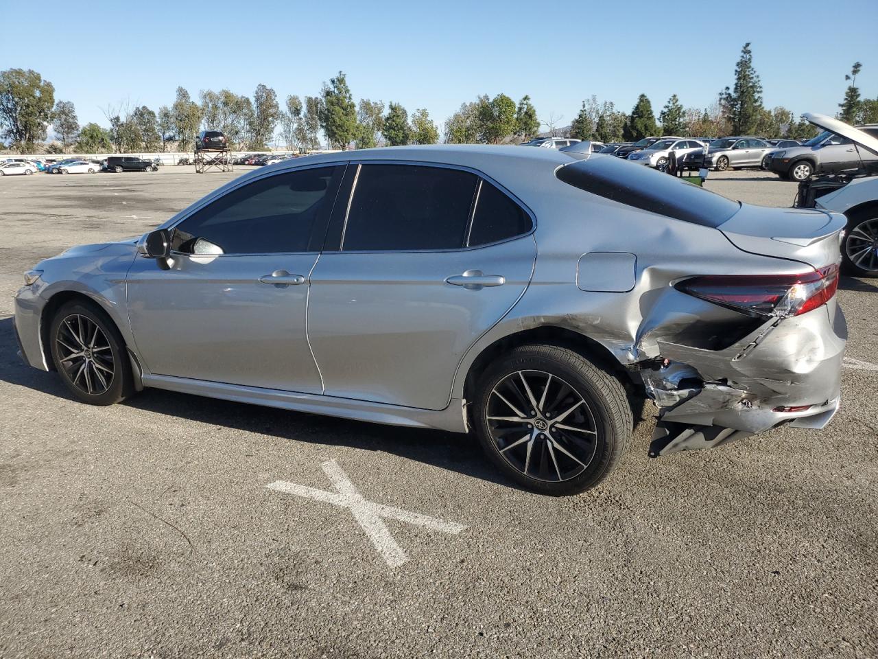 2022 TOYOTA CAMRY SE VIN:4T1T11AK9NU040542