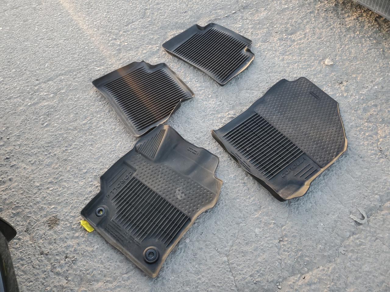 2024 TOYOTA COROLLA LE VIN:JTDBCMFE7R3038587