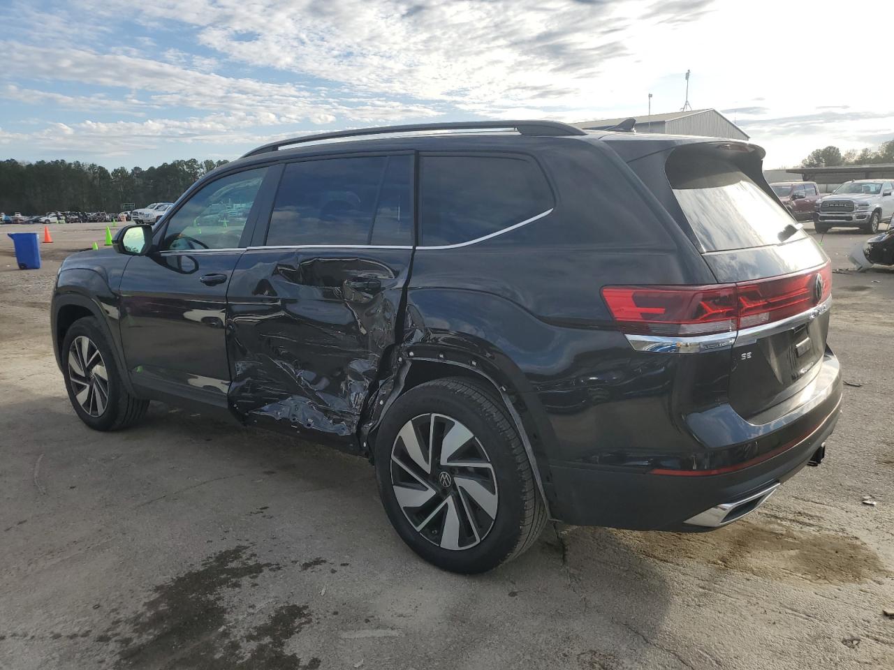 2024 VOLKSWAGEN ATLAS SE VIN:1V2WR2CA6RC536820