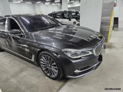 2016 BMW 750 VIN: