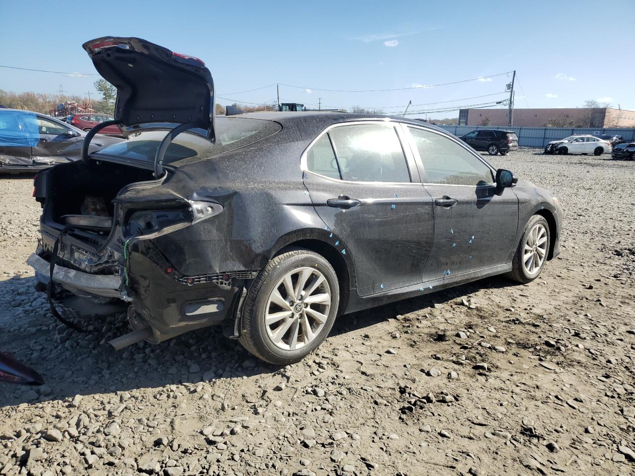 2022 TOYOTA CAMRY LE VIN:4T1C11AK8NU674277