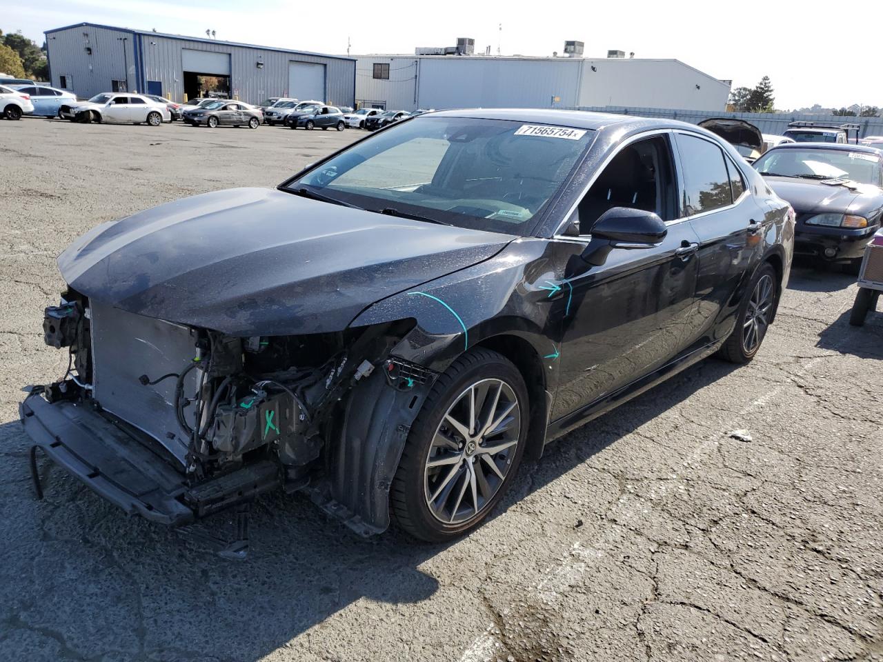 2022 TOYOTA CAMRY XLE VIN:4T1F31AKXNU589626