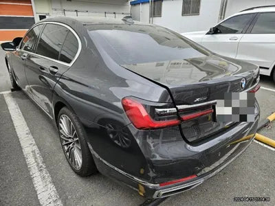 2019 BMW 740 VIN: