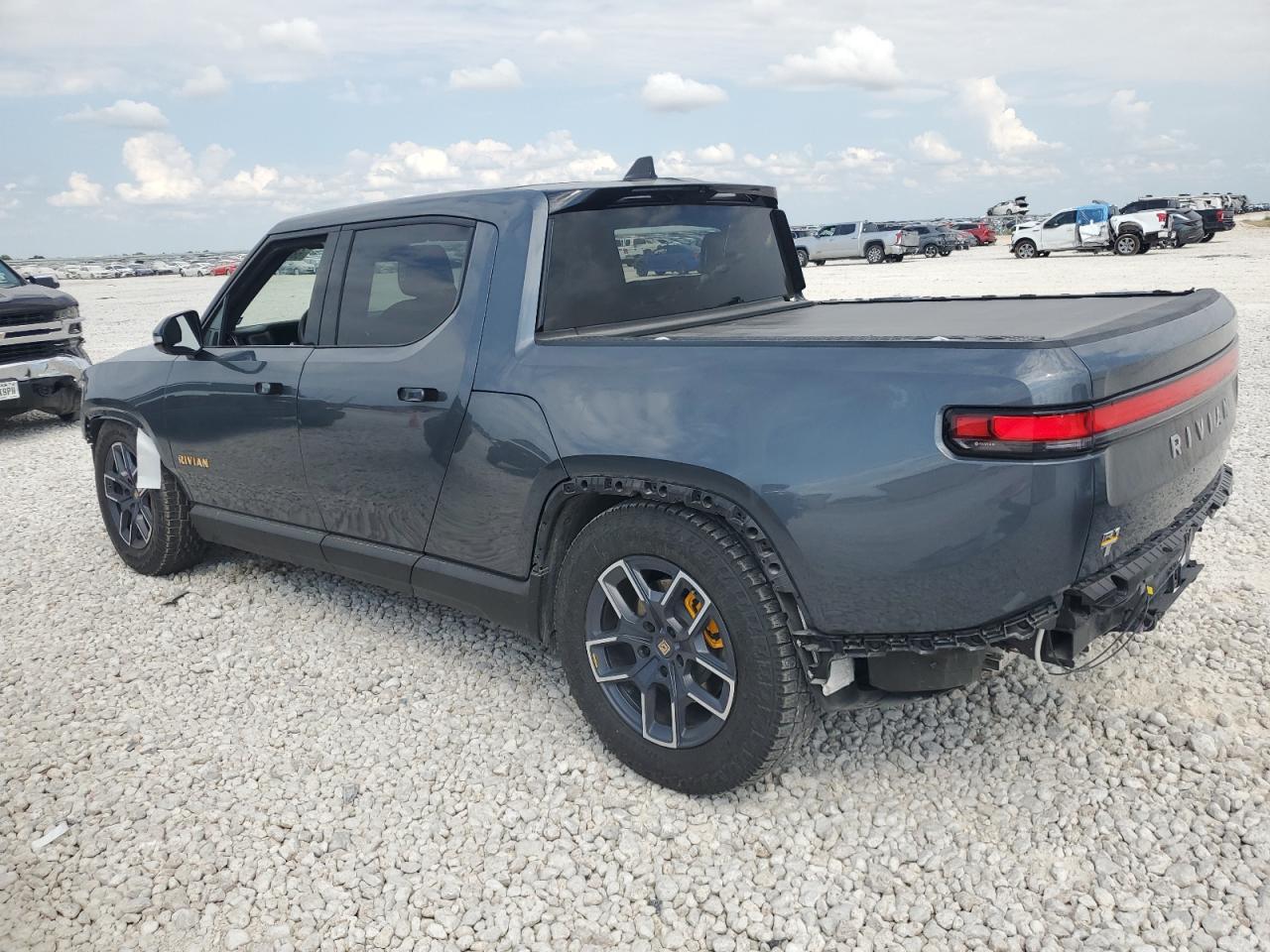 2022 RIVIAN R1T LAUNCH EDITION VIN:7FCTGAAL1NN003050