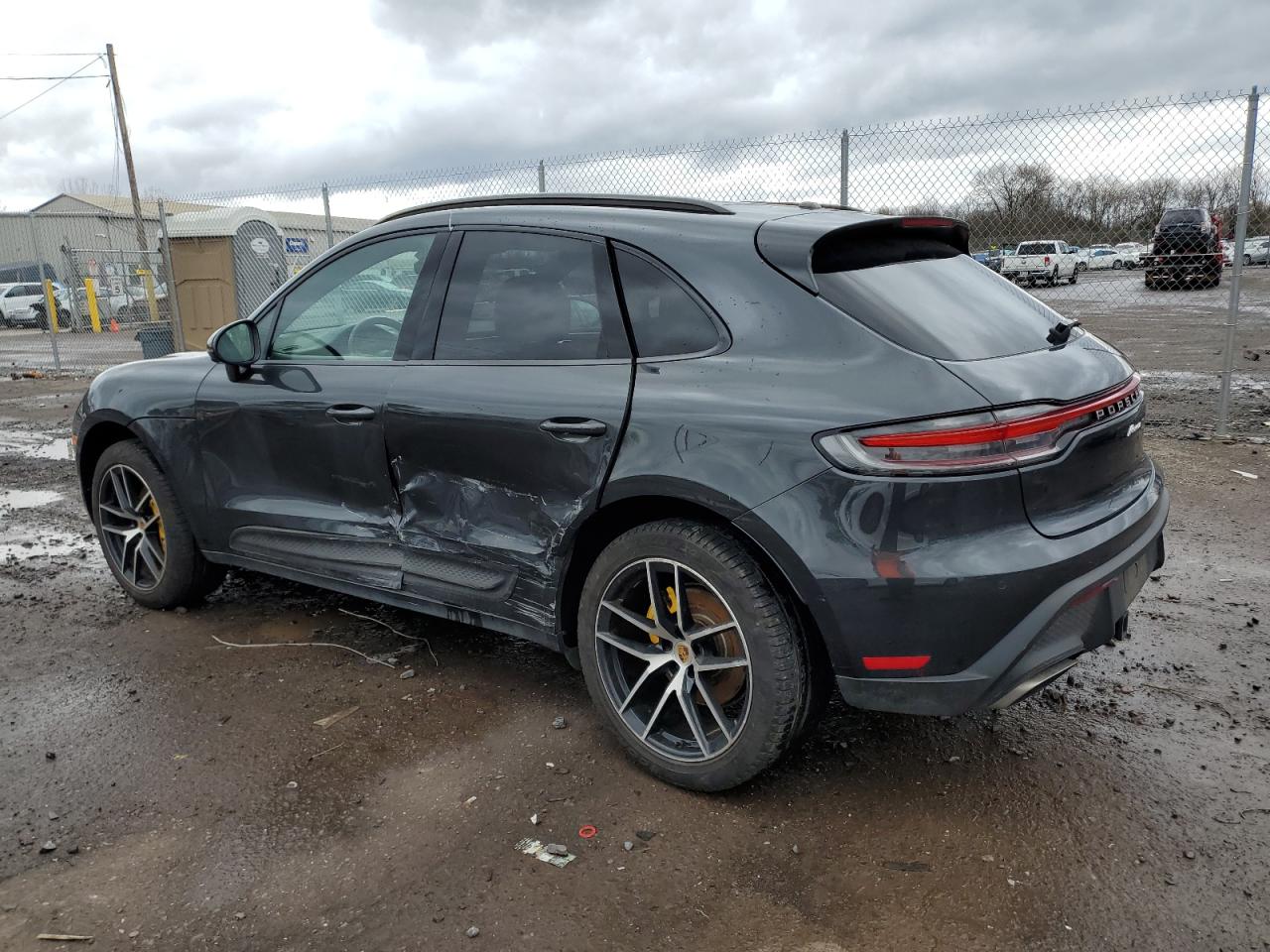 2022 PORSCHE MACAN  VIN:WP1AA2A54NLB00565