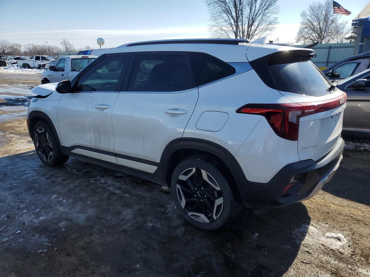 2024 KIA SELTOS SX VIN:KNDETCA77R7509372