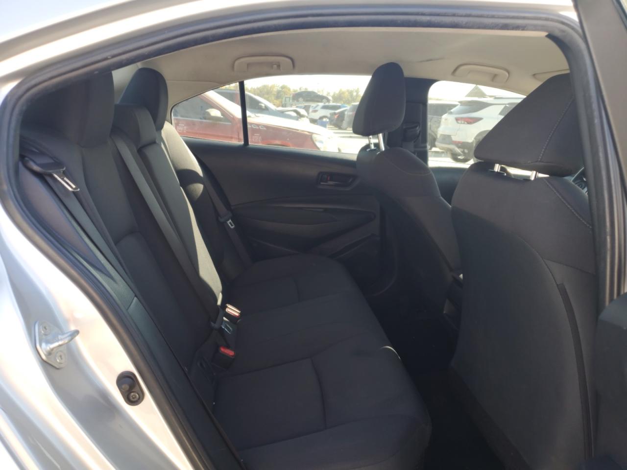 2022 TOYOTA COROLLA LE VIN:JTDEAMDE4NJ061658