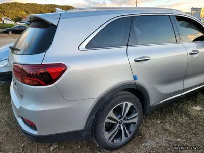 2018 Kia Sorento KNAPS81BDJA414093 VIN:KNAPS81BDJA414093