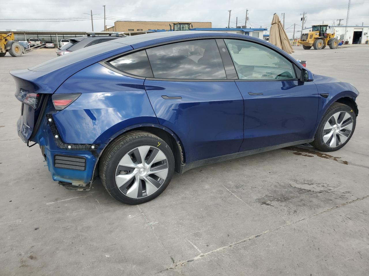 2023 TESLA MODEL Y  VIN:7SAYGDEE8PA160777