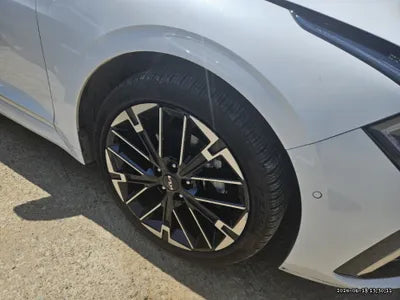 2023 Kia K5 VIN: