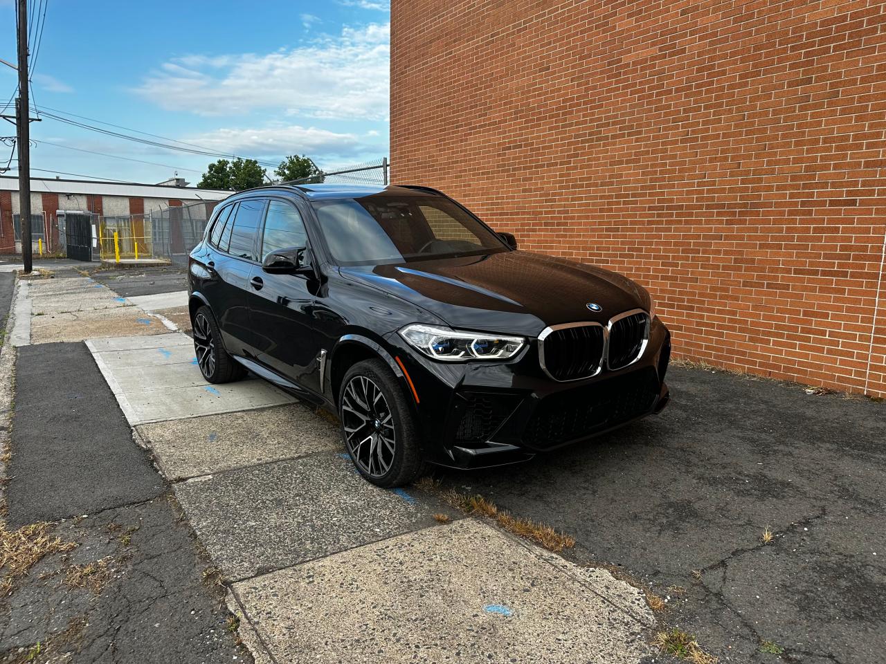 2022 BMW X5 M VIN:5YMJU0C09N9K13947