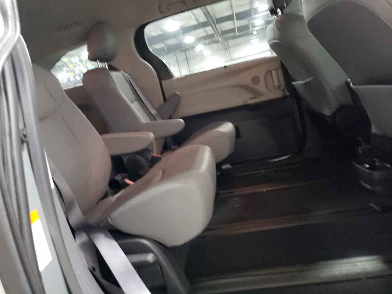 2022 TOYOTA SIENNA XLE VIN:5TDYSKFC0NS070208