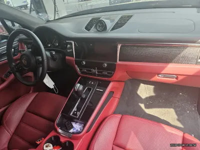 2023 Porsche Macan VIN: