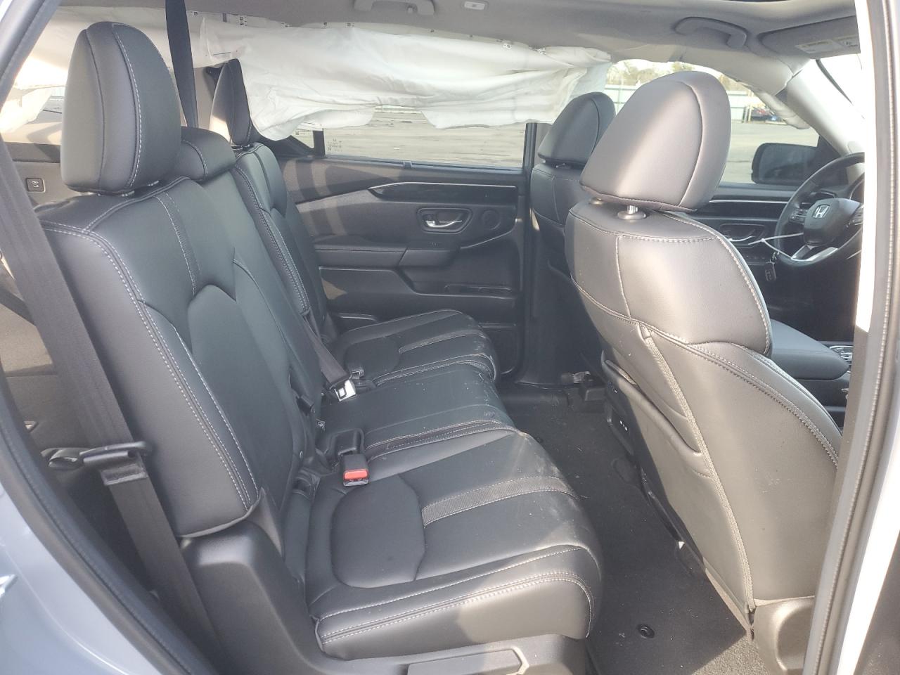 2024 HONDA PILOT TOURING VIN:5FNYG1H70RB037781
