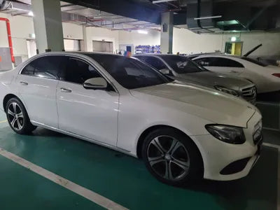 2016 Mercedes-Benz E 300 VIN: