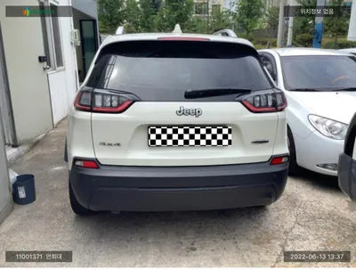 2019 Jeep Cherokee 1C4PJMCB3KD382777 VIN:1C4PJMCB3KD382777