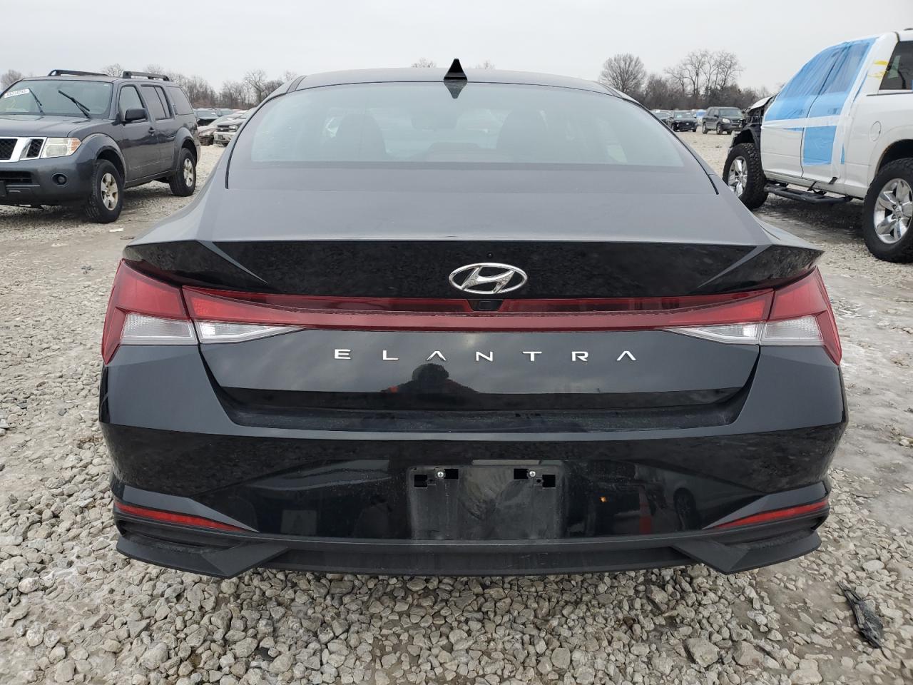 2023 HYUNDAI ELANTRA SEL VIN:KMHLM4AG5PU576332