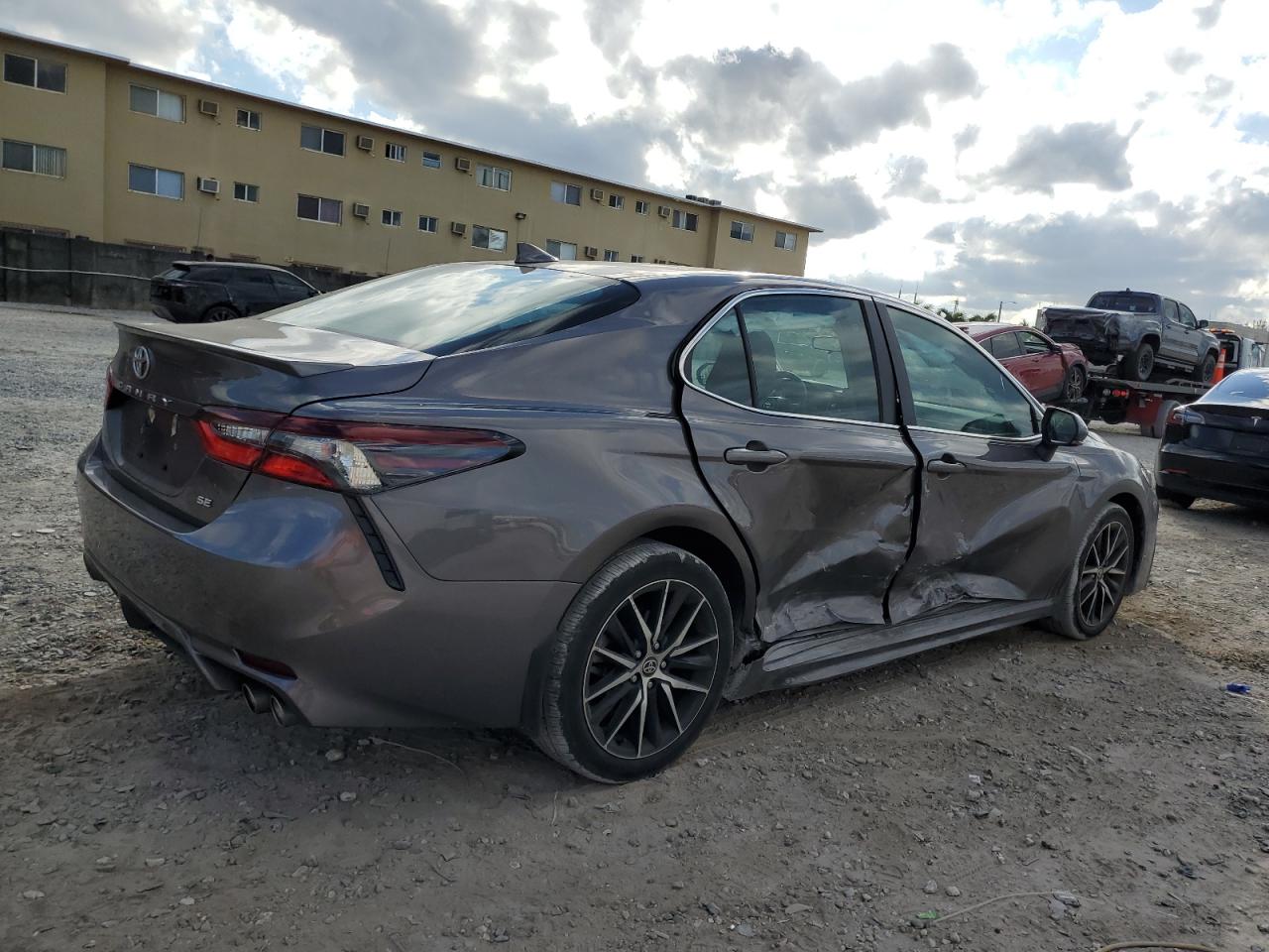 2024 TOYOTA CAMRY SE NIGHT SHADE VIN:4T1G11AK6RU896937