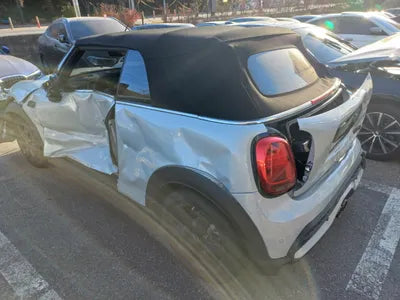 2022 MINI Cooper VIN: