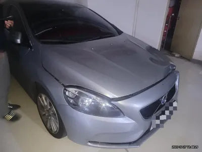 2014 Volvo V40 VIN:
