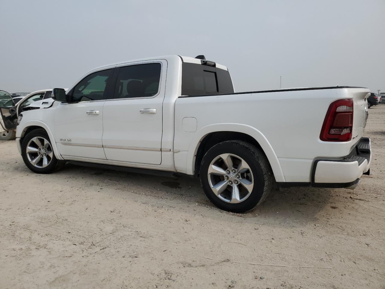 2022 RAM 1500 LIMITED VIN:1C6SRFHT8NN167577