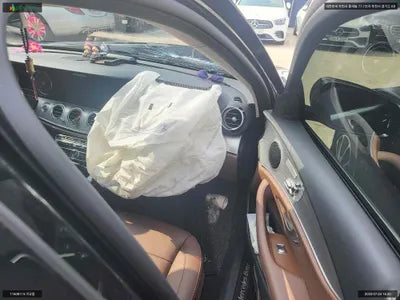 2019 Mercedes-Benz E 300 WDDZF4JB0KA639558 VIN:WDDZF4JB0KA639558