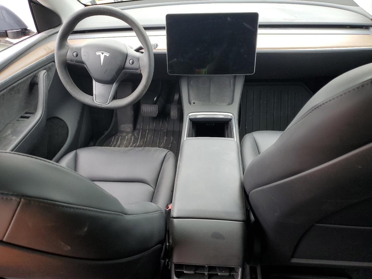 2023 TESLA MODEL Y  VIN:7SAYGDEE5PA129647