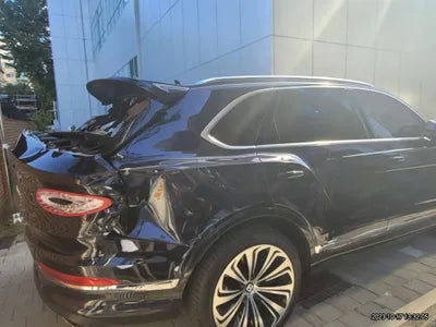 2022 Bentley Bentayga SJAAM14VXNC013723 VIN:SJAAM14VXNC013723