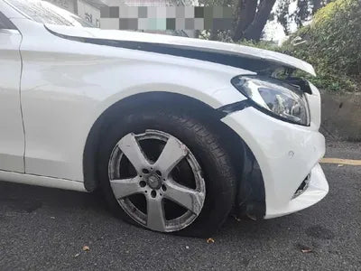 2015 Mercedes-Benz C 200 VIN: