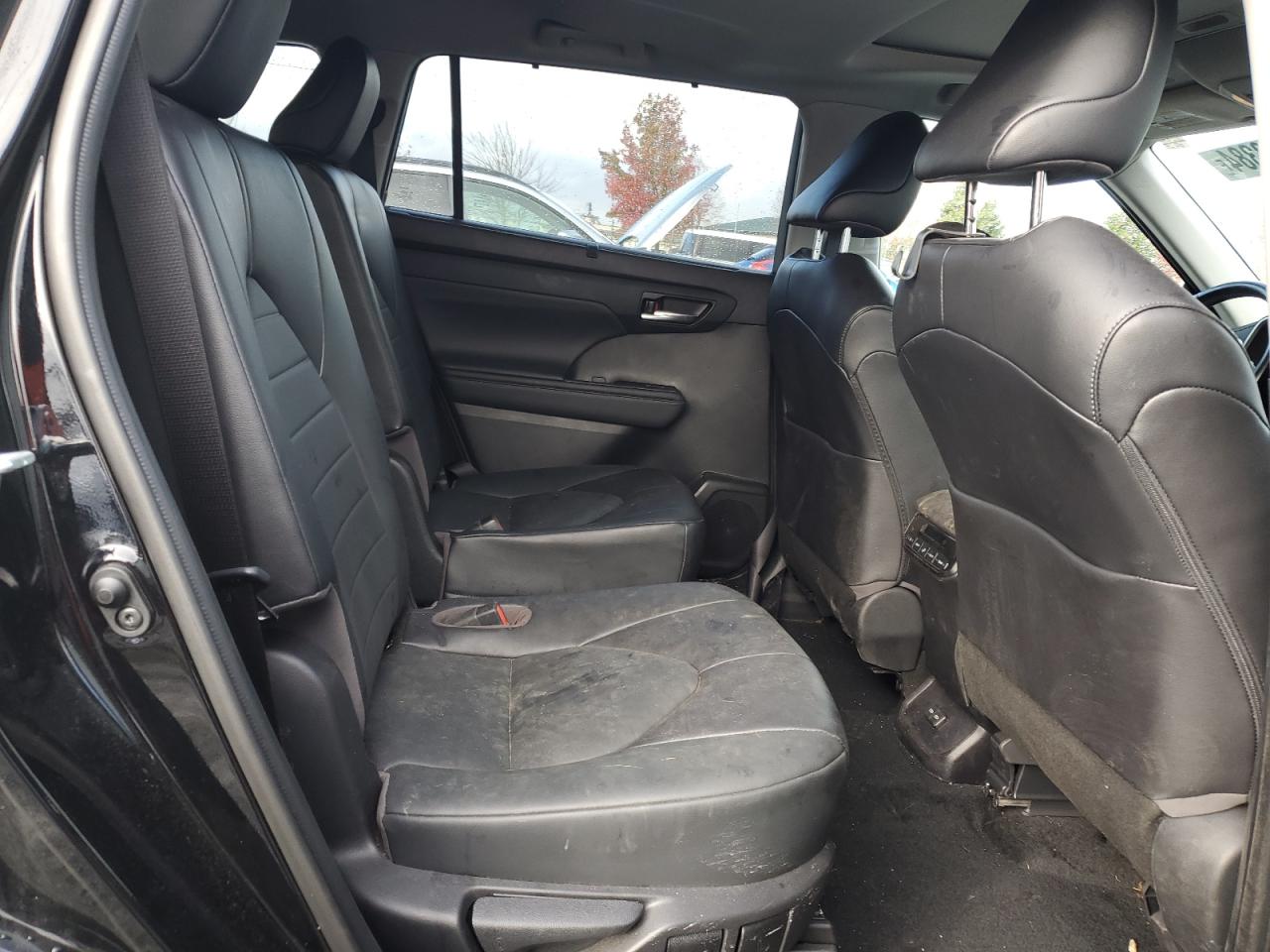 2022 TOYOTA HIGHLANDER XLE VIN:5TDGZRBH0NS163652