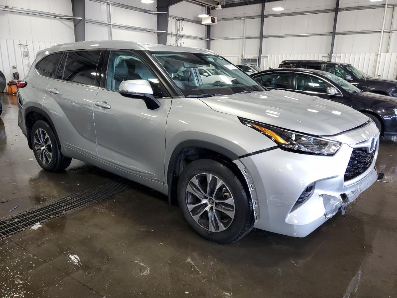 2022 TOYOTA HIGHLANDER HYBRID XLE VIN:5TDGBRCH4NS556749