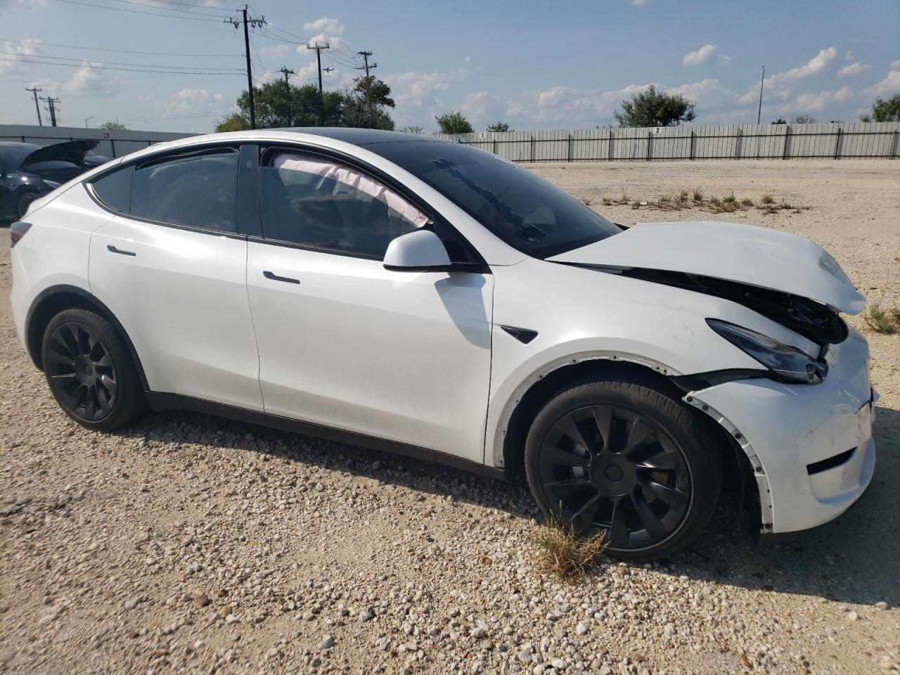 2023 TESLA MODEL Y  VIN:7SAYGDEE4PA047747