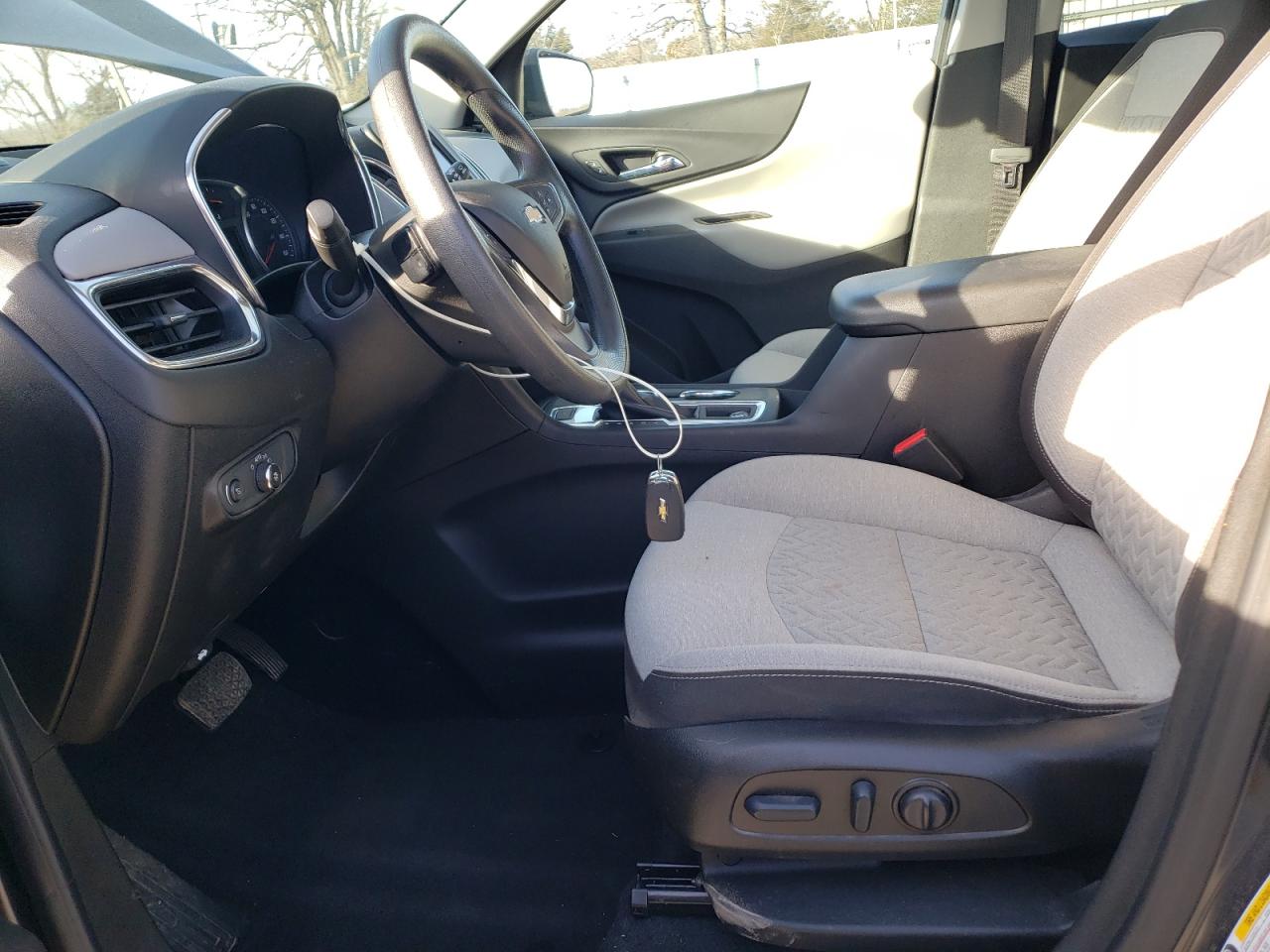 2022 CHEVROLET EQUINOX LT VIN:2GNAXUEV9N6136256