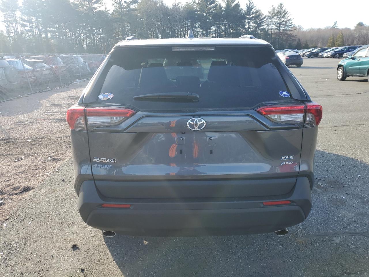 2024 TOYOTA RAV4 XLE PREMIUM VIN:2T3A1RFV8RC437554