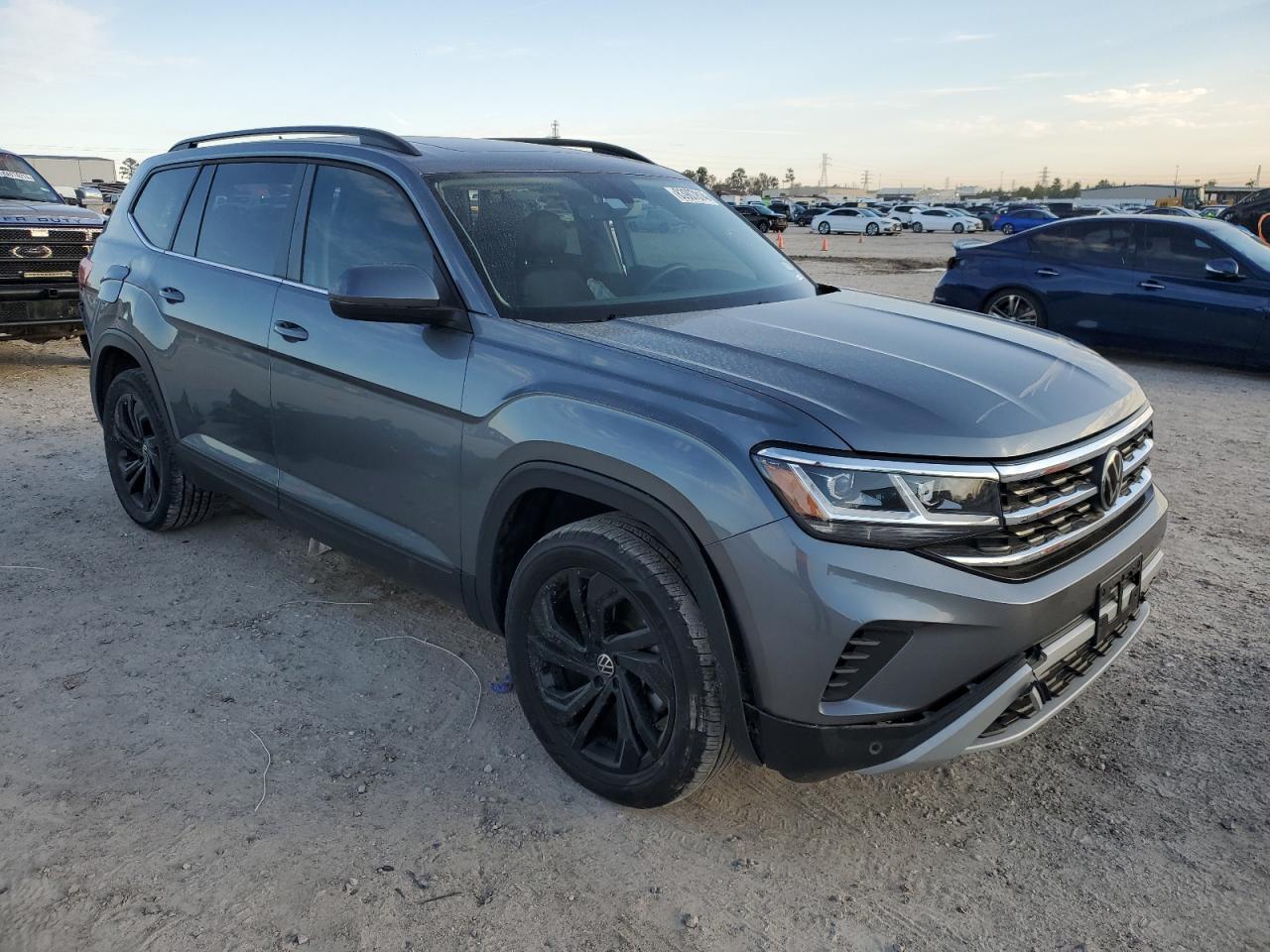 2022 VOLKSWAGEN ATLAS SE VIN:1V2JR2CA7NC560340
