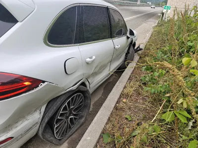2015 Porsche Cayenne VIN: