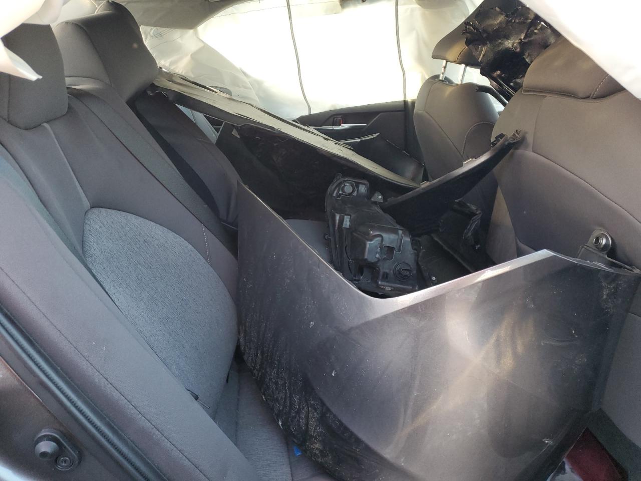 2022 TOYOTA CAMRY LE VIN:4T1C11AK6NU640046