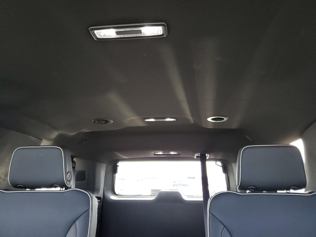 2024 GMC YUKON SLT VIN:1GKS2BKD8RR272274