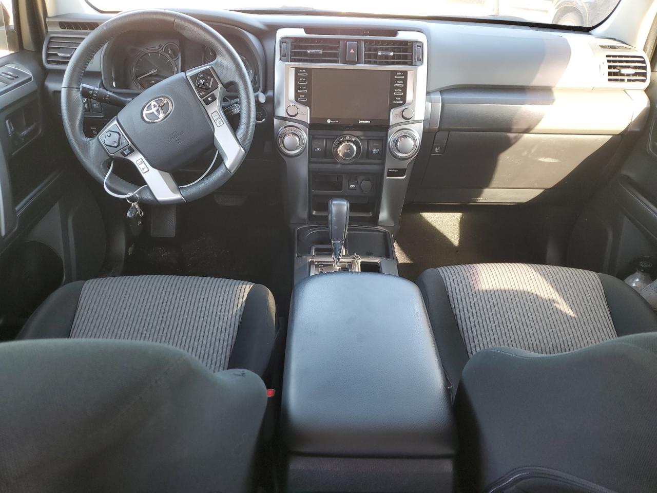 2022 TOYOTA 4RUNNER SR5 VIN:JTEEU5JR1N5268386