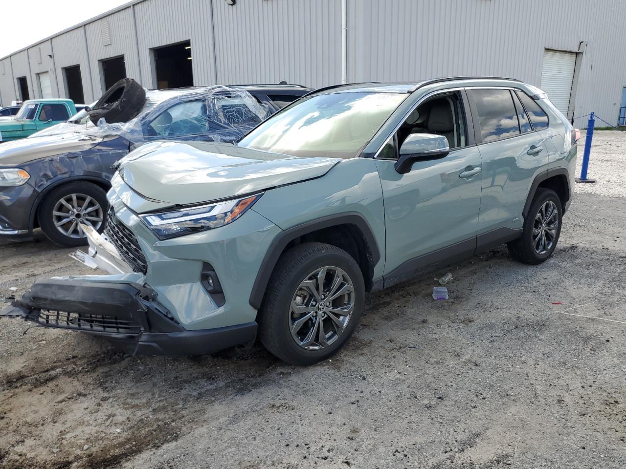 2022 TOYOTA RAV4 XLE PREMIUM VIN:JTMB6RFV0ND061394