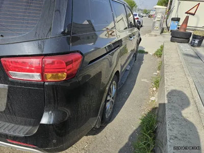 2016 Kia Carnival VIN: