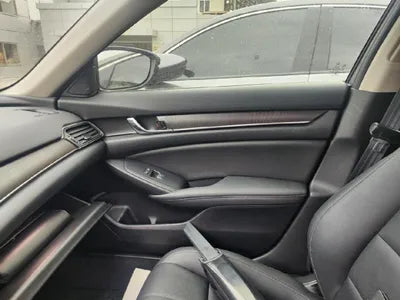 2019 Honda Accord VIN: