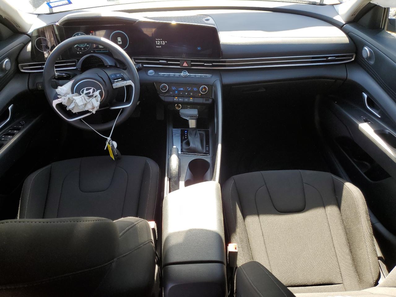 2024 HYUNDAI ELANTRA SEL VIN:KMHLM4DG2RU787017