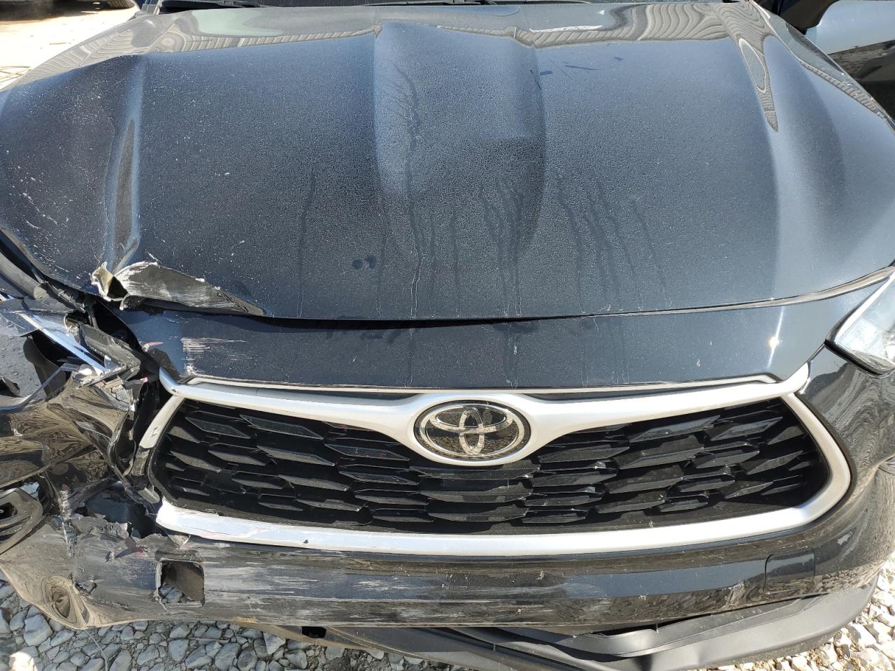 2022 TOYOTA HIGHLANDER XLE VIN:5TDGZRBH2NS560697